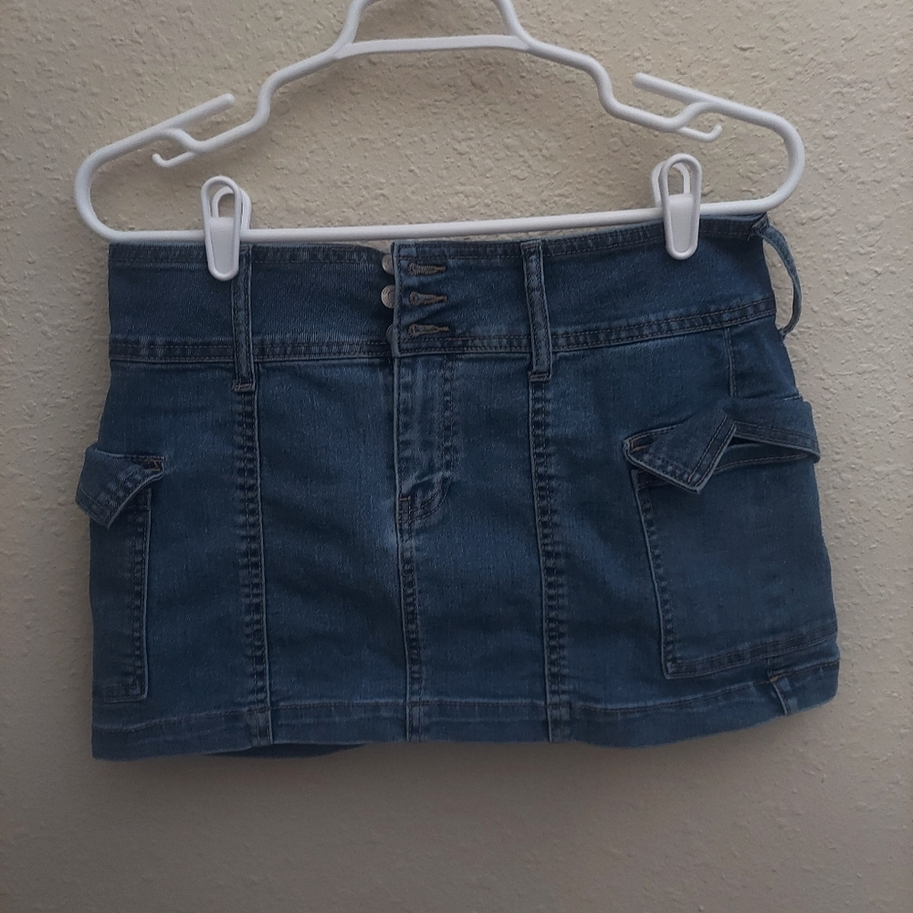 Cargo denim skirt